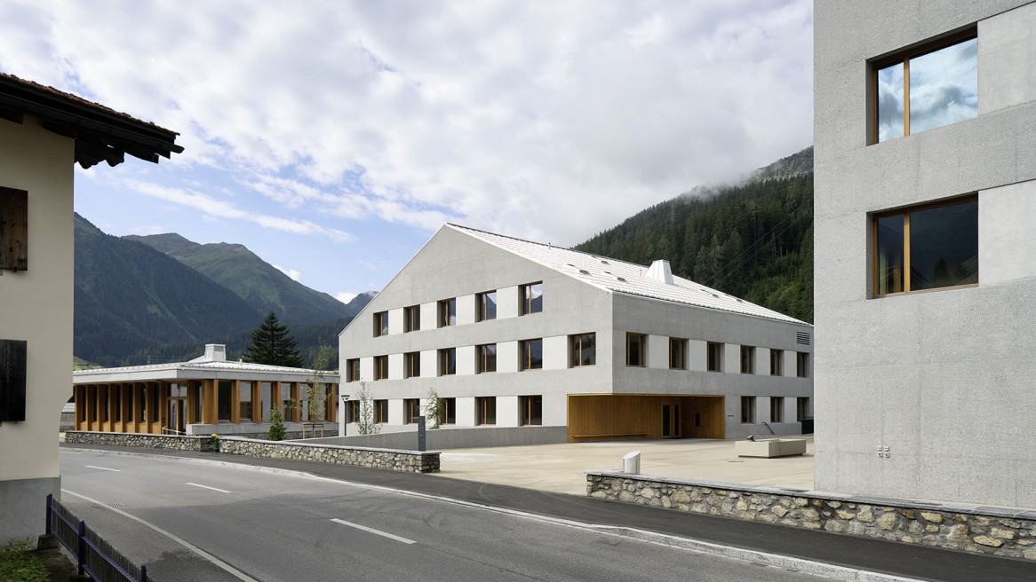 Neubau Mehrzweck-Doppelsporthalle und Schulerweiterung Klosters